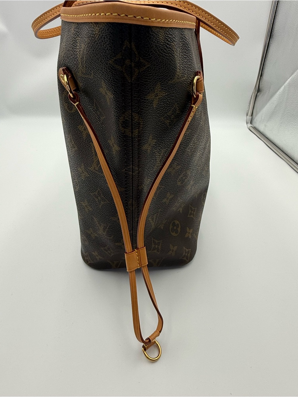 Louis Vuitton Classic Monogram Neverfull Tote Bag - Picture 5 of 13